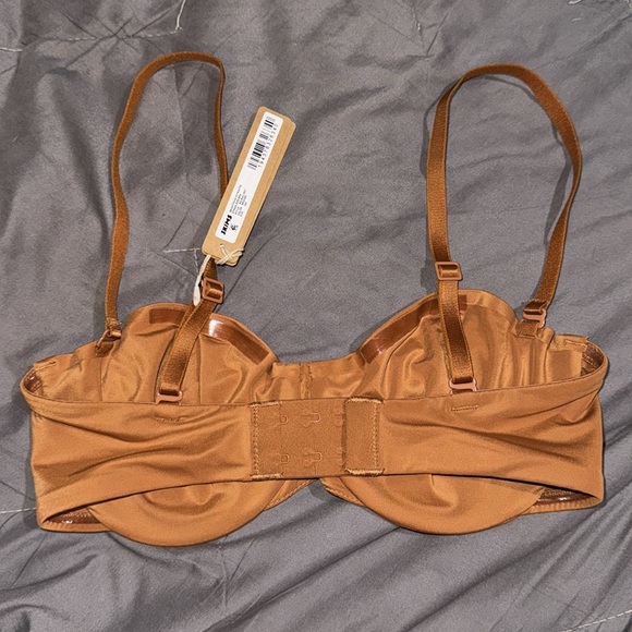 Skims smoothing intimates strapless bra - Picture 3 of 11